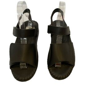 Black Comfy Sandals for Walking